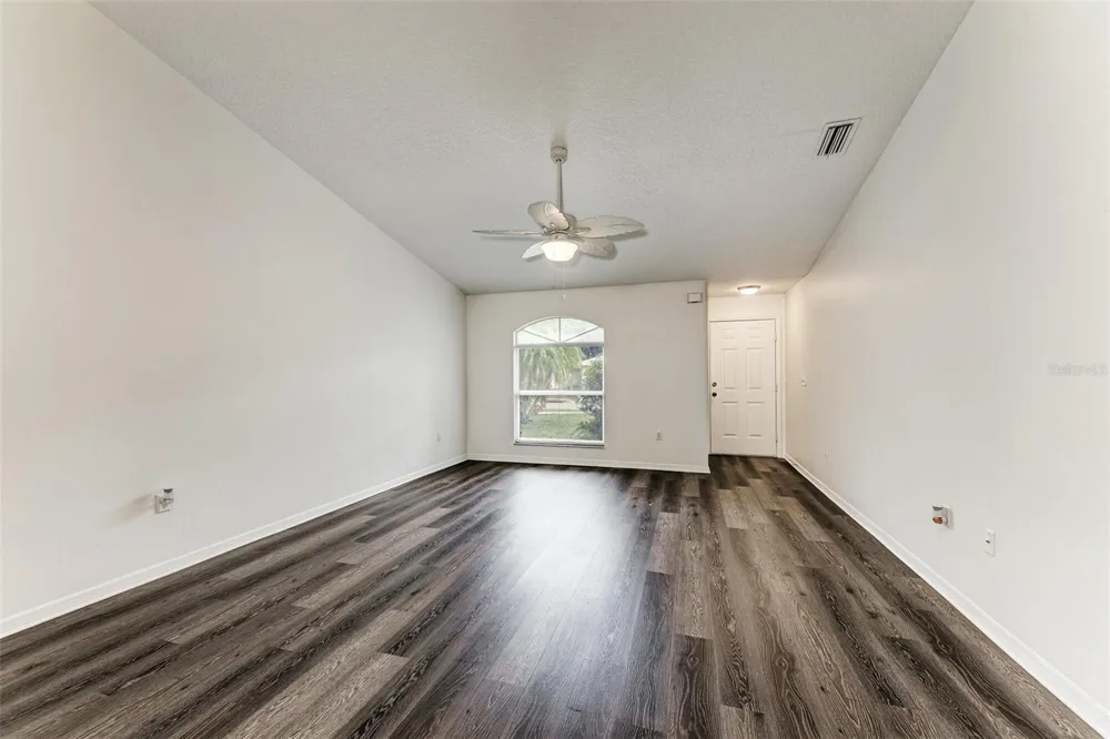 2046 OLD TREVOR WAY Sarasota, FL 34232