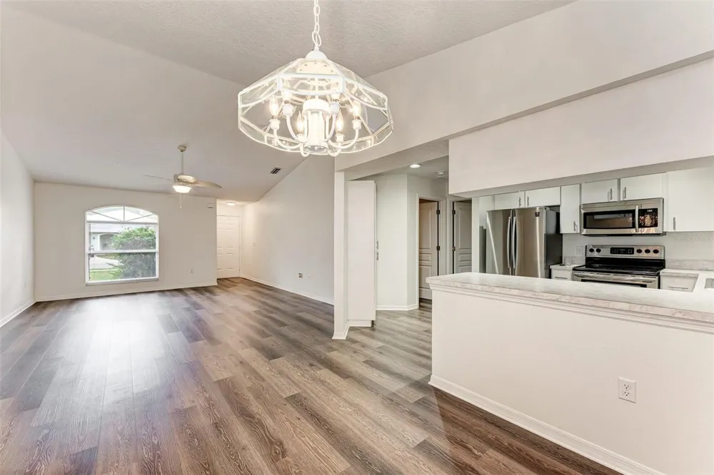2046 OLD TREVOR WAY Sarasota, FL 34232