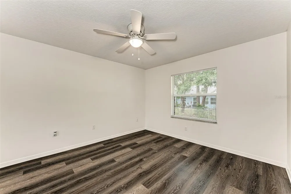 2046 OLD TREVOR WAY Sarasota, FL 34232