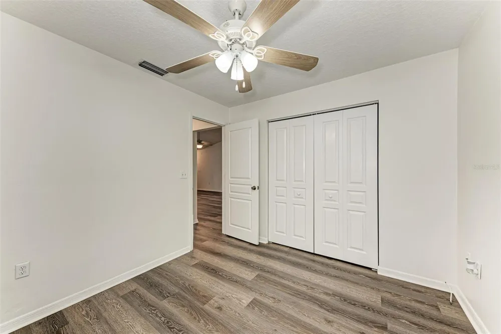 2046 OLD TREVOR WAY Sarasota, FL 34232