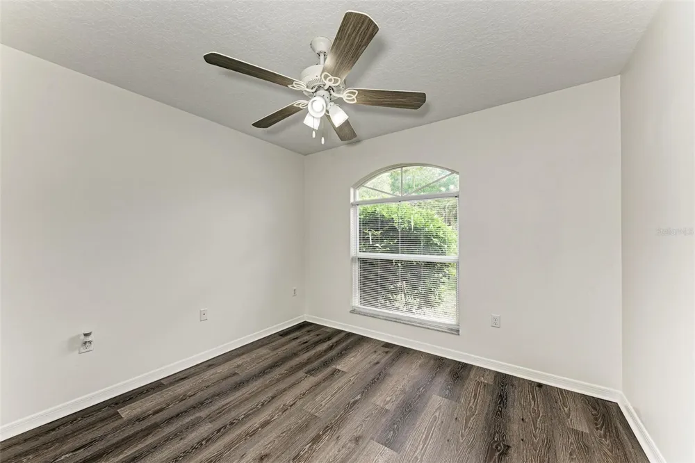 2046 OLD TREVOR WAY Sarasota, FL 34232