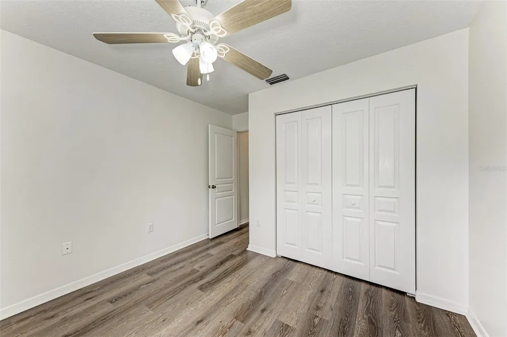 2046 OLD TREVOR WAY Sarasota, FL 34232