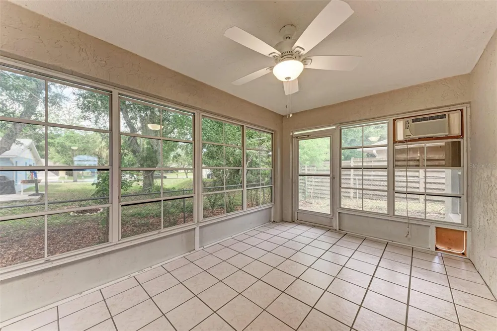 2046 OLD TREVOR WAY Sarasota, FL 34232