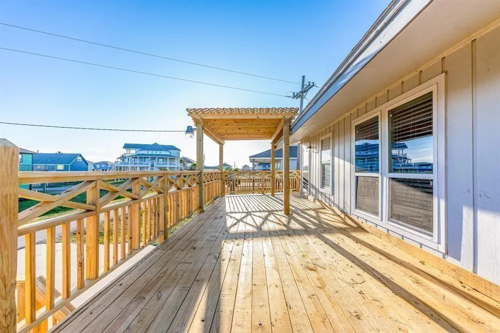 3619 Barracuda Crystal Beach, TX 77650