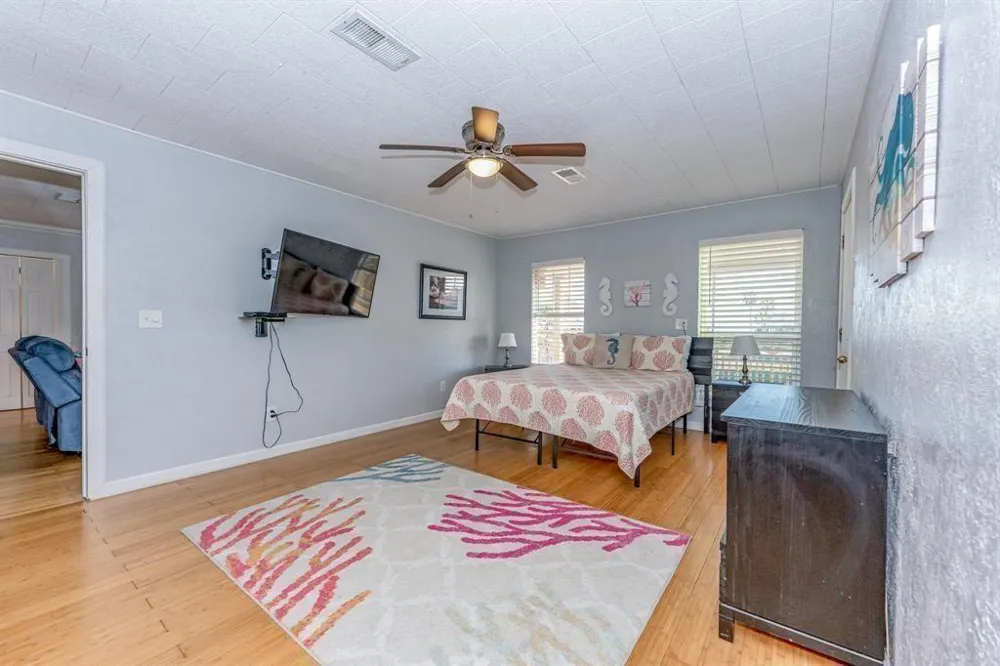 3619 Barracuda Crystal Beach, TX 77650