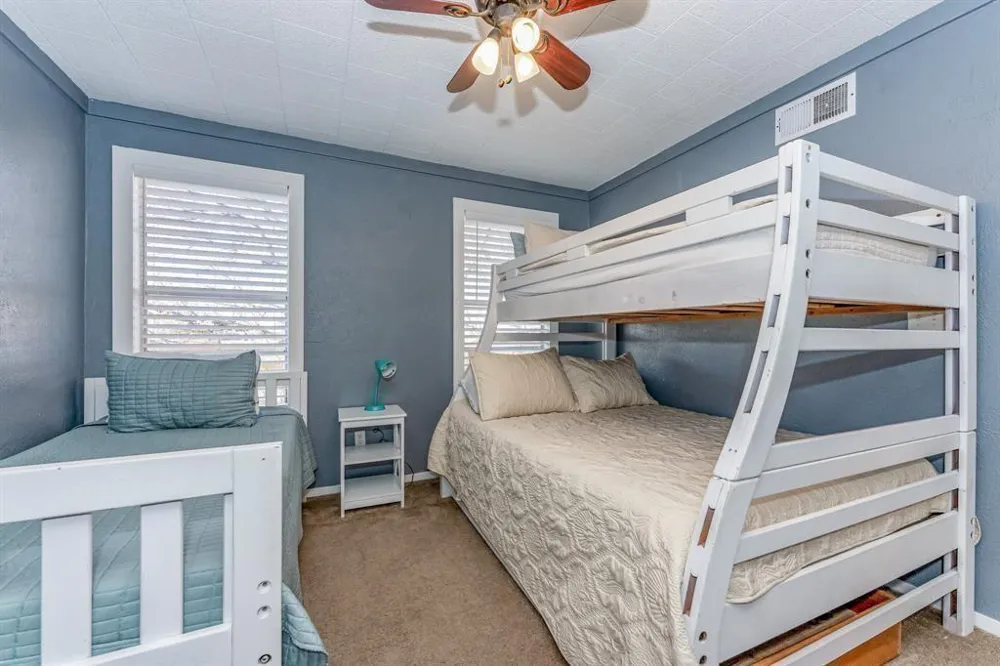 3619 Barracuda Crystal Beach, TX 77650