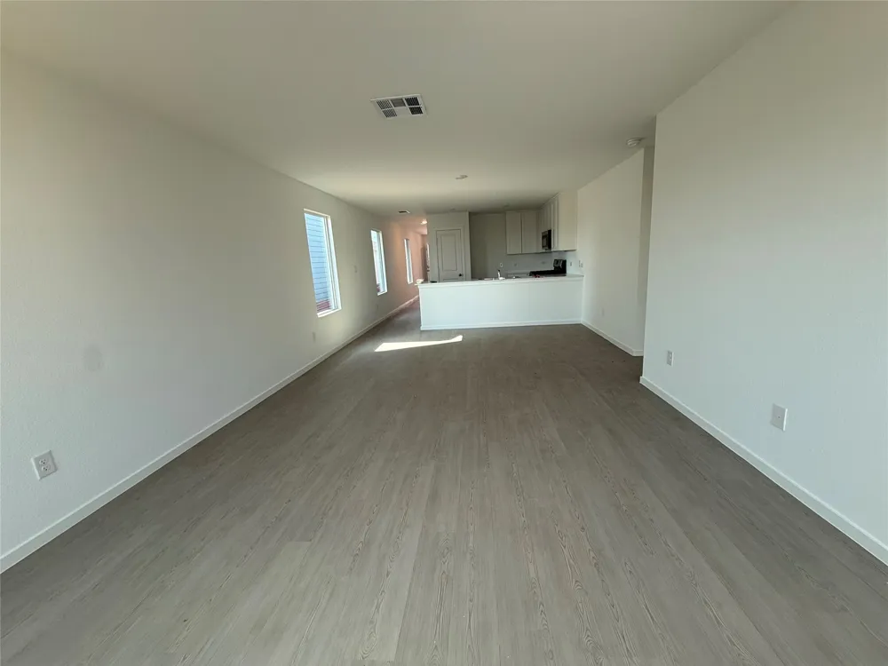 142 Pink Footed Pass Uhland, TX 78640