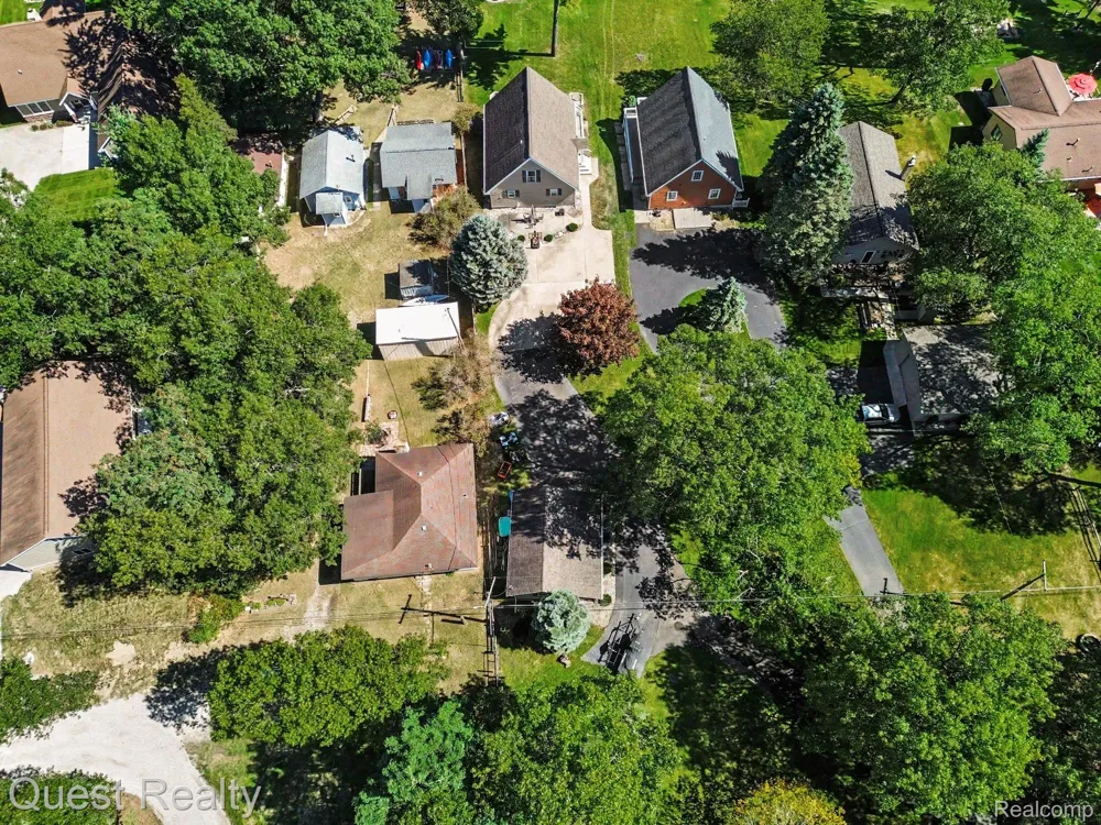 6024 Westshore Drive Oscoda Charter Township, MI 48750