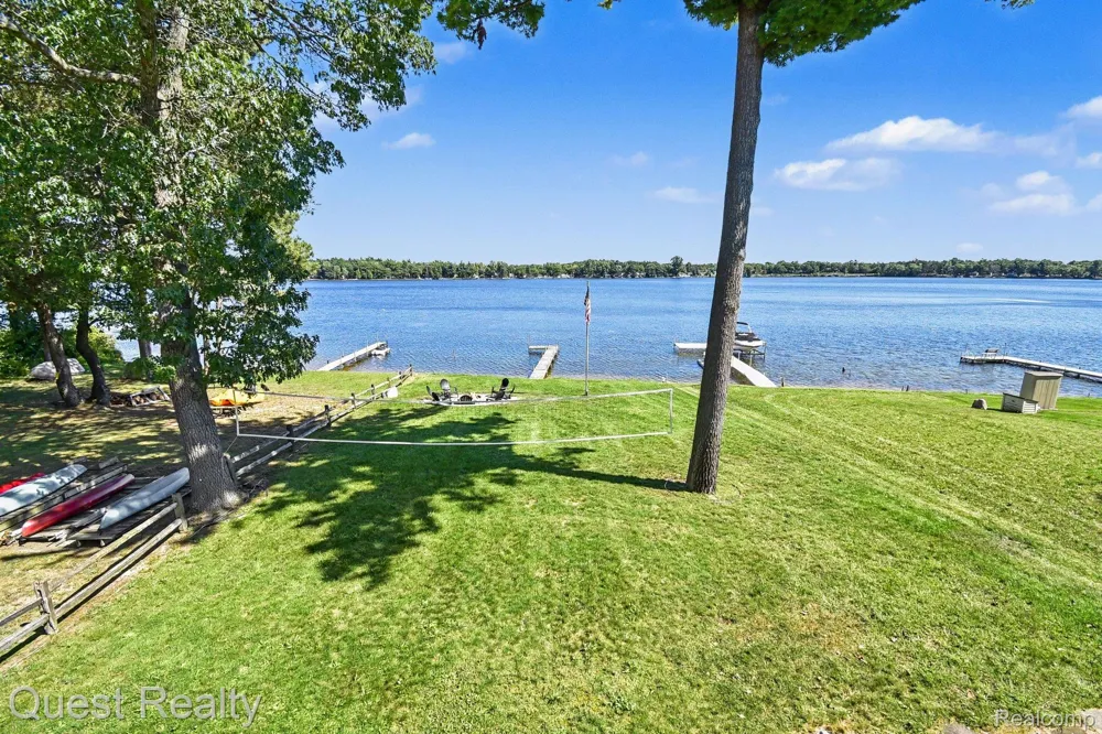 6024 Westshore Drive Oscoda Charter Township, MI 48750