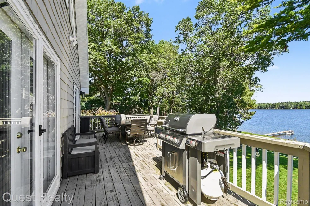 6024 Westshore Drive Oscoda Charter Township, MI 48750
