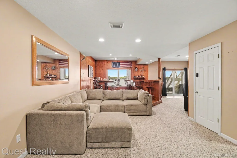 6024 Westshore Drive Oscoda Charter Township, MI 48750