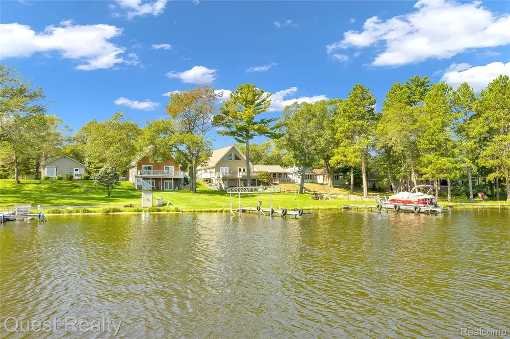 6024 Westshore Drive Oscoda Charter Township, MI 48750