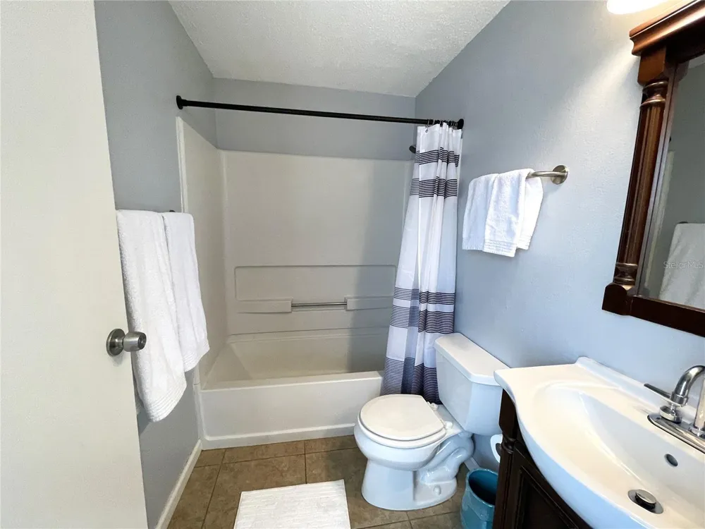 907 RED BAY TERRACE NW Port Charlotte, FL 33948