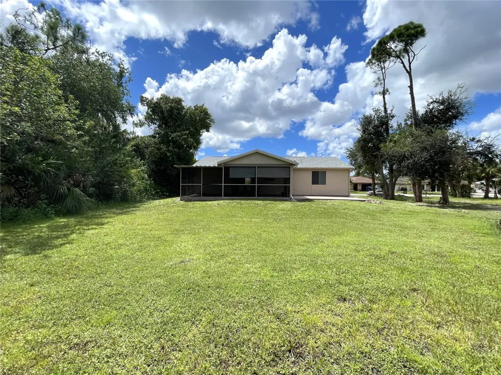907 RED BAY TERRACE NW Port Charlotte, FL 33948