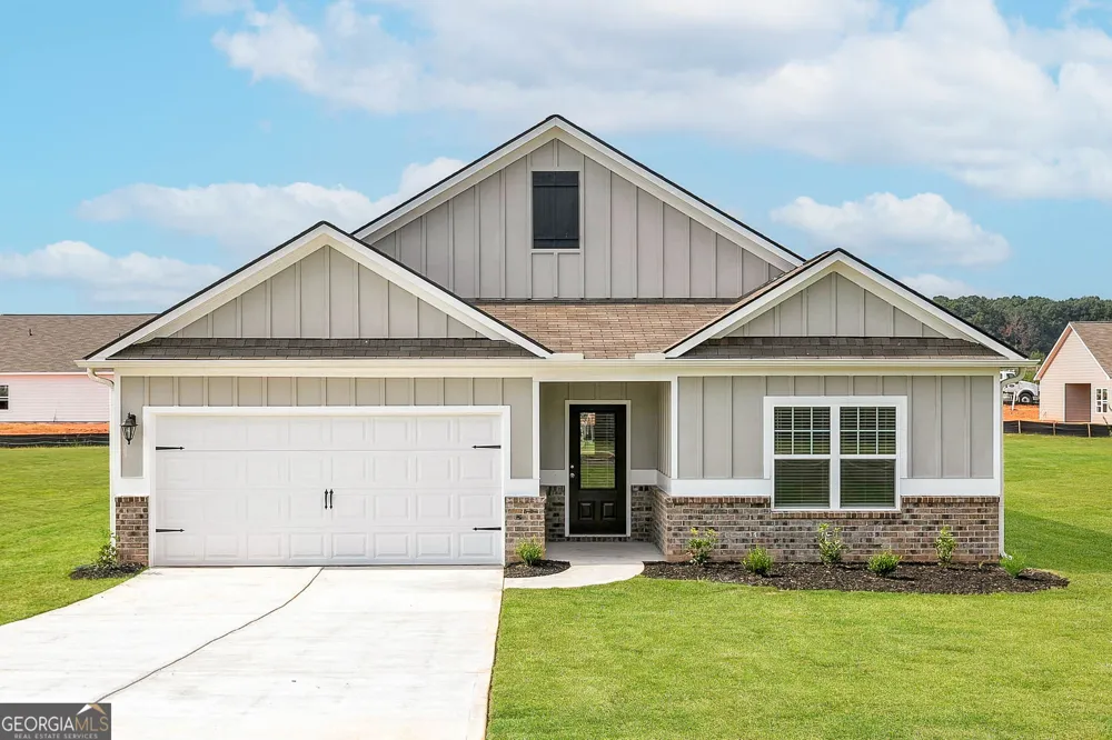 1460 Sodbuster DR Locust Grove, GA 30248