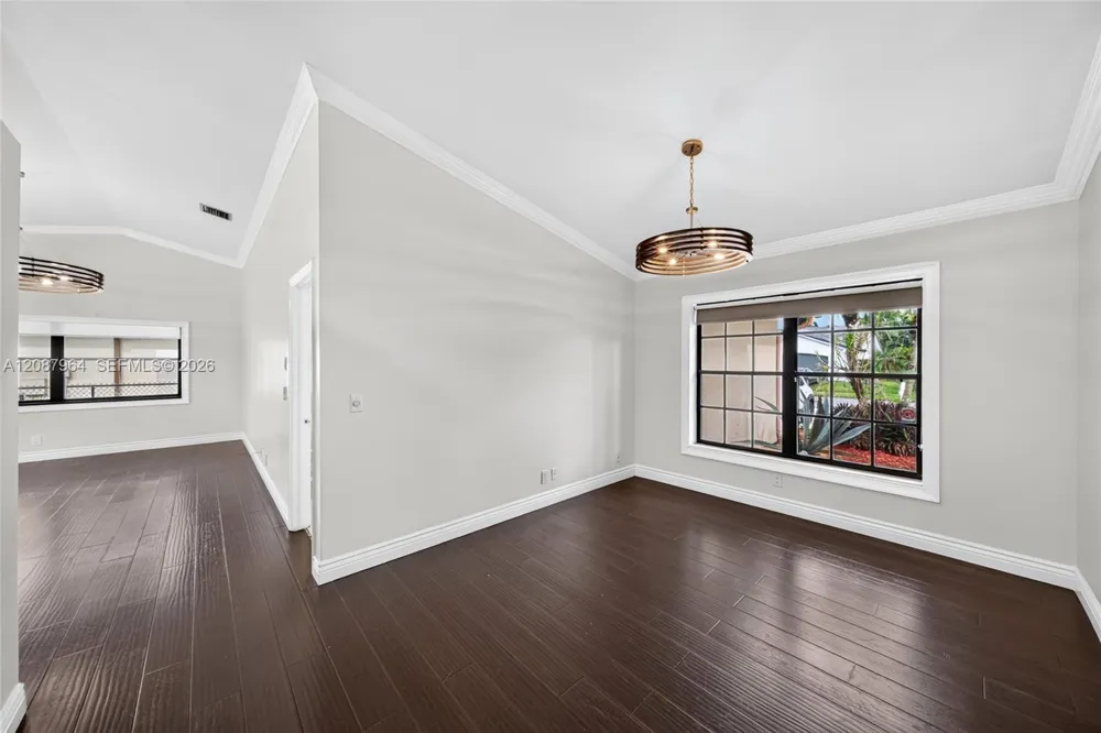 19960 NW 2nd St Pembroke Pines, FL 33029
