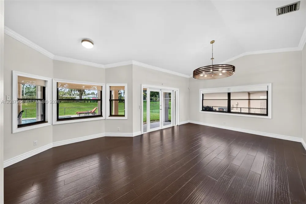 19960 NW 2nd St Pembroke Pines, FL 33029