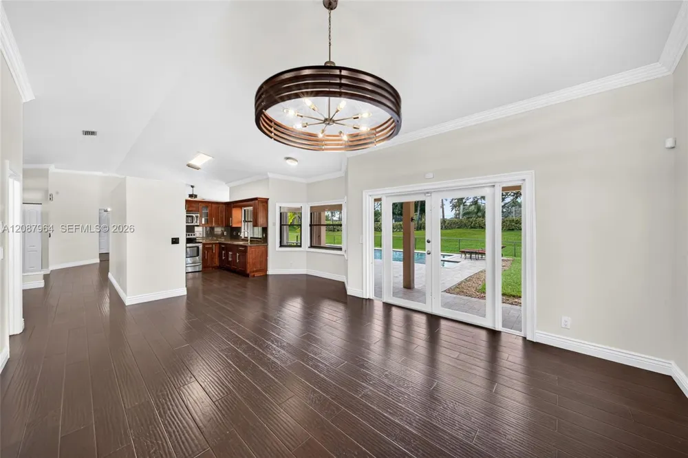 19960 NW 2nd St Pembroke Pines, FL 33029