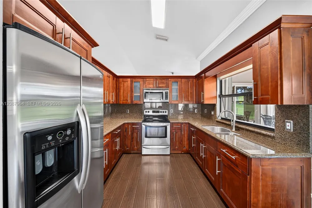 19960 NW 2nd St Pembroke Pines, FL 33029