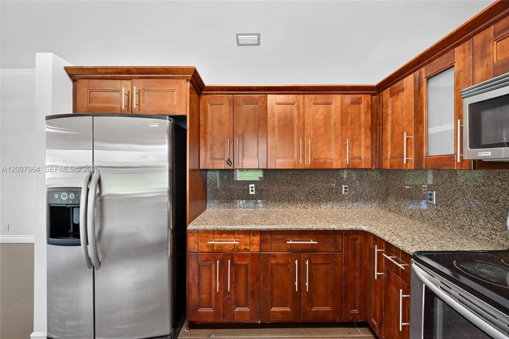 19960 NW 2nd St Pembroke Pines, FL 33029