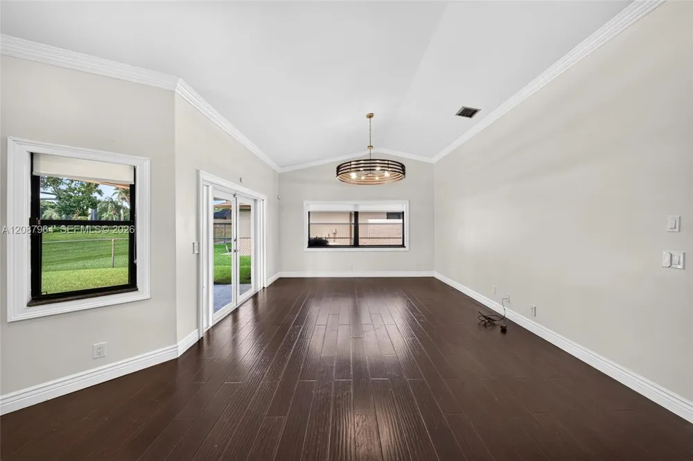 19960 NW 2nd St Pembroke Pines, FL 33029