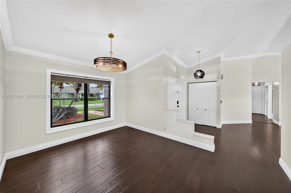 19960 NW 2nd St Pembroke Pines, FL 33029