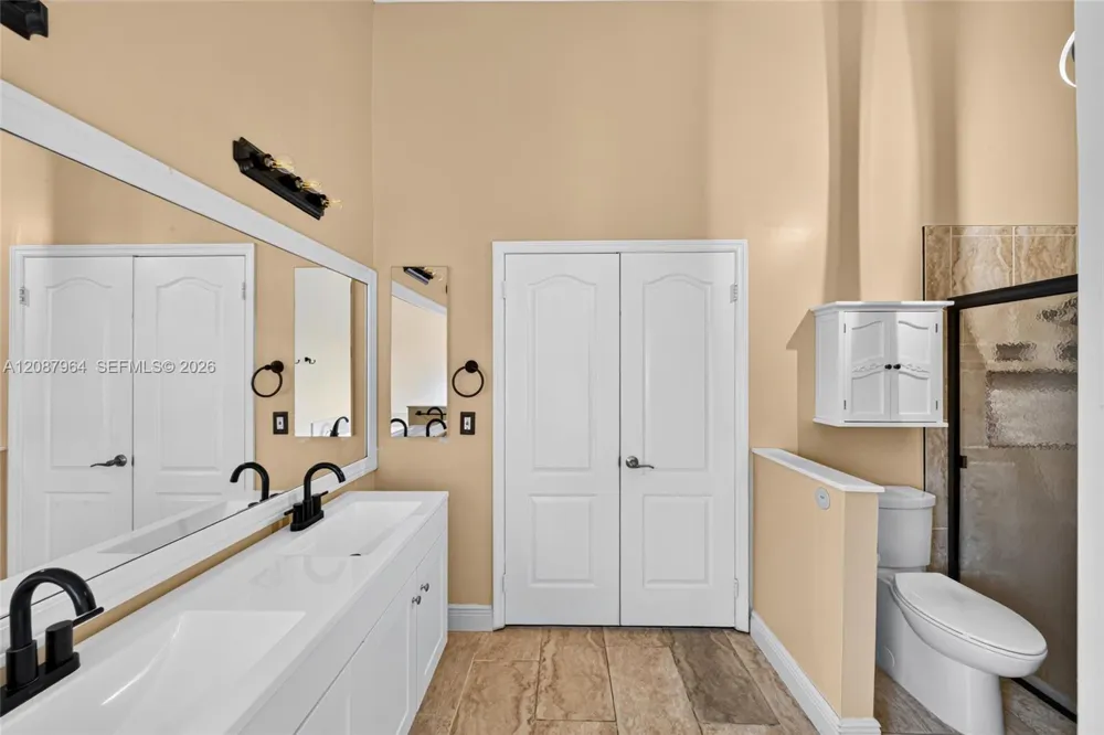 19960 NW 2nd St Pembroke Pines, FL 33029