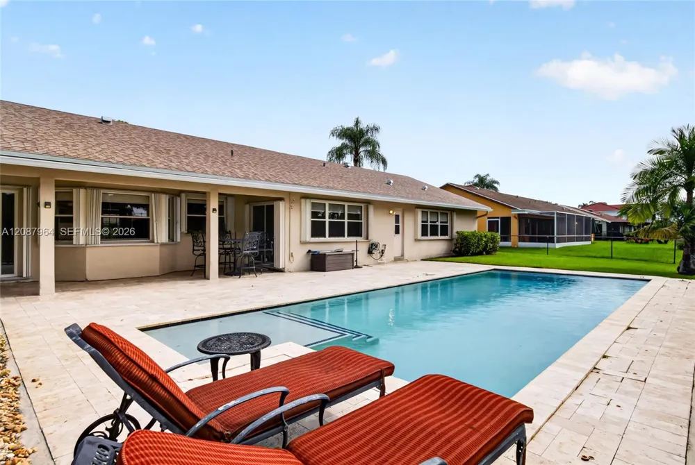 19960 NW 2nd St Pembroke Pines, FL 33029