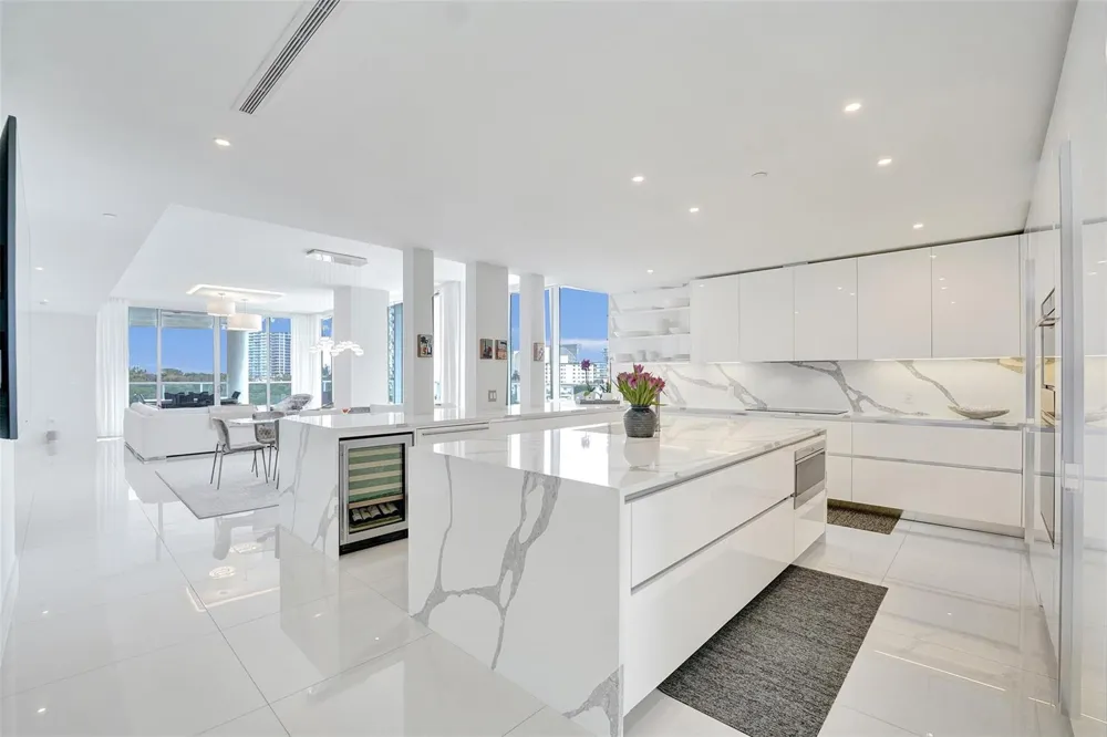 920 Intracoastal Drive #503 Fort Lauderdale, FL 33304