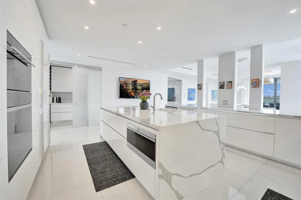 920 Intracoastal Drive #503 Fort Lauderdale, FL 33304