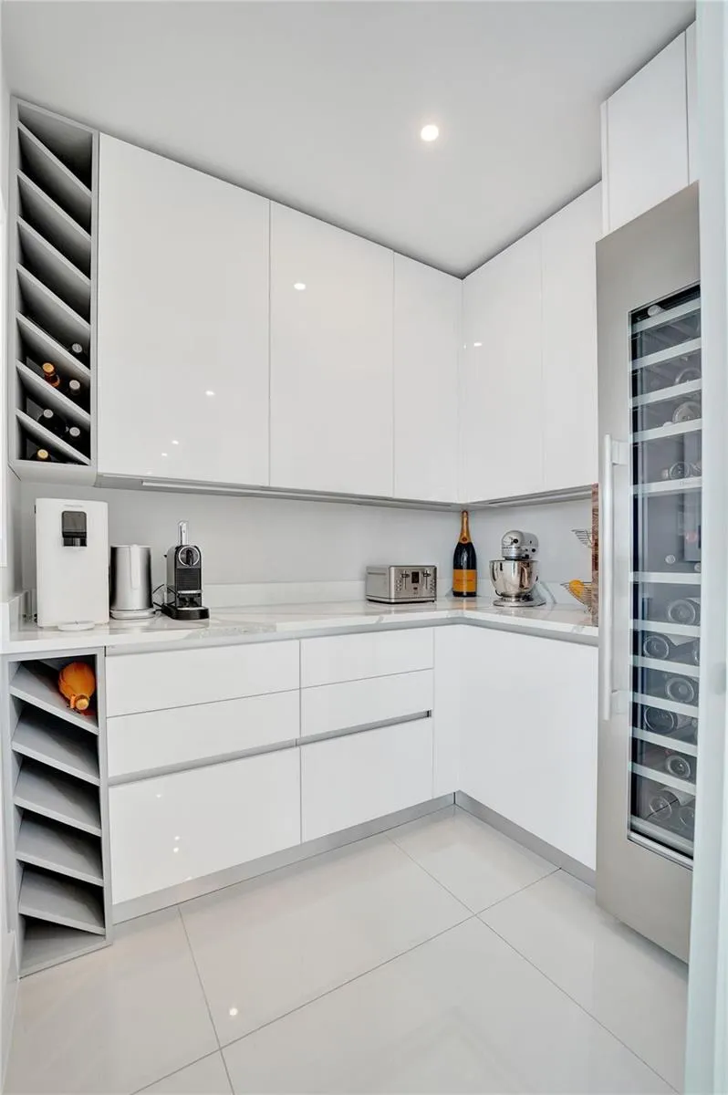 920 Intracoastal Drive #503 Fort Lauderdale, FL 33304