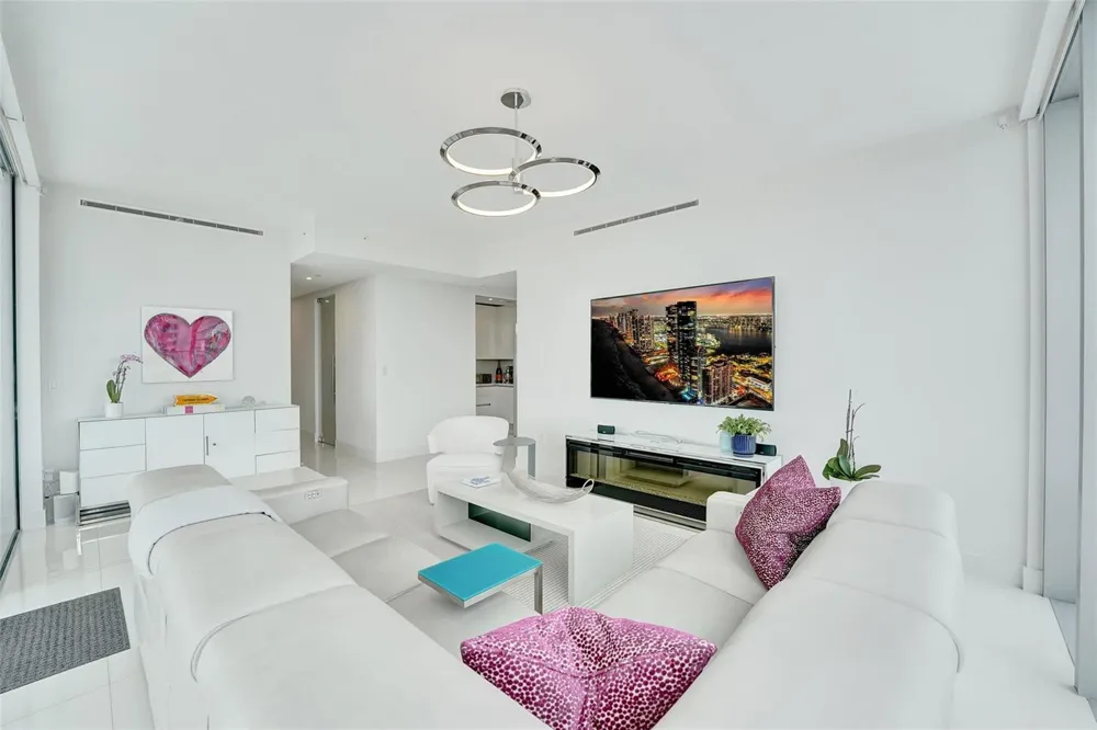 920 Intracoastal Drive #503 Fort Lauderdale, FL 33304