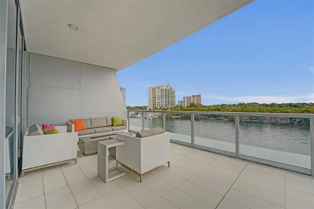 920 Intracoastal Drive #503 Fort Lauderdale, FL 33304