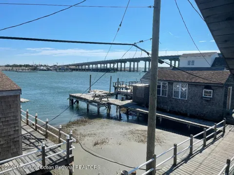 37 S Boardwalk