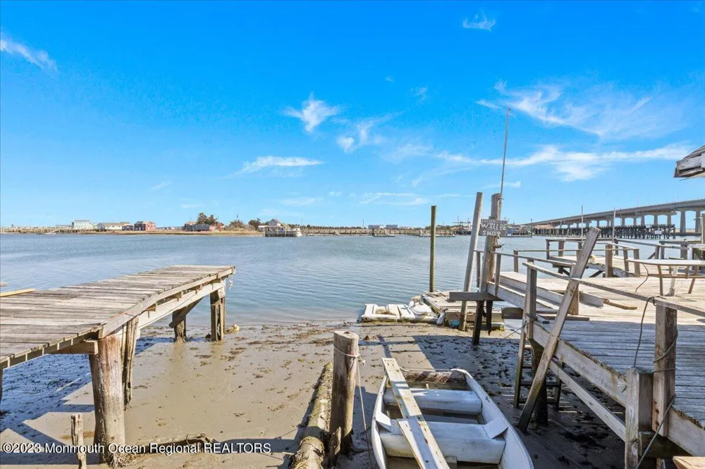 37 S Boardwalk Cape May Court House, NJ 08210