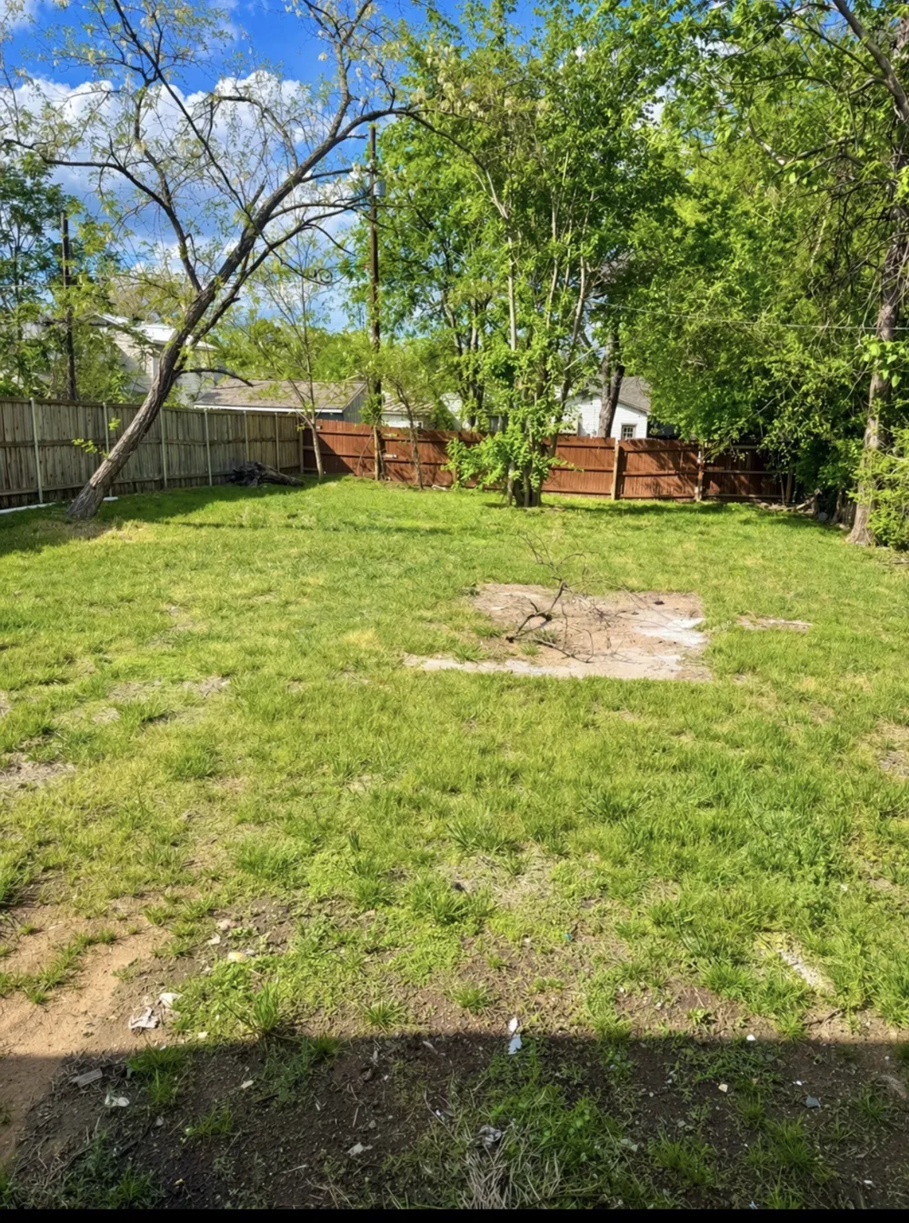 811 W Day Street Denison, TX 75020