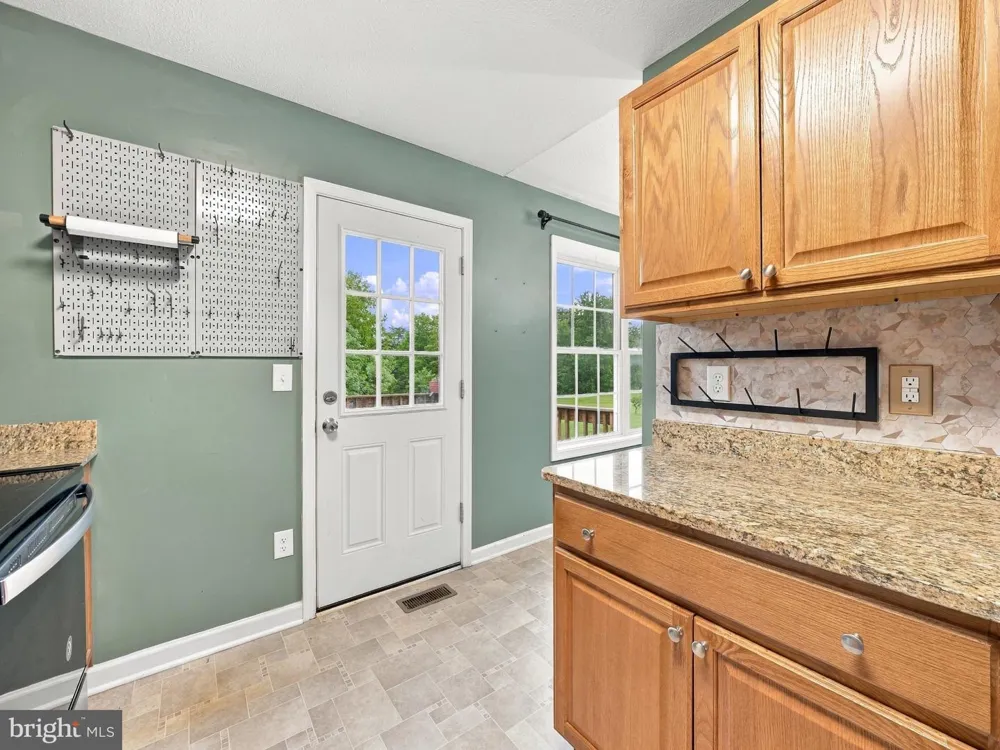 9 BLOSSOM TERRACE Berkeley Springs, WV 25411