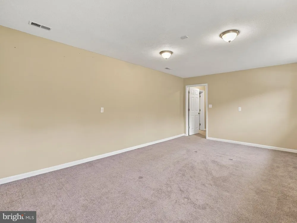 9 BLOSSOM TERRACE Berkeley Springs, WV 25411