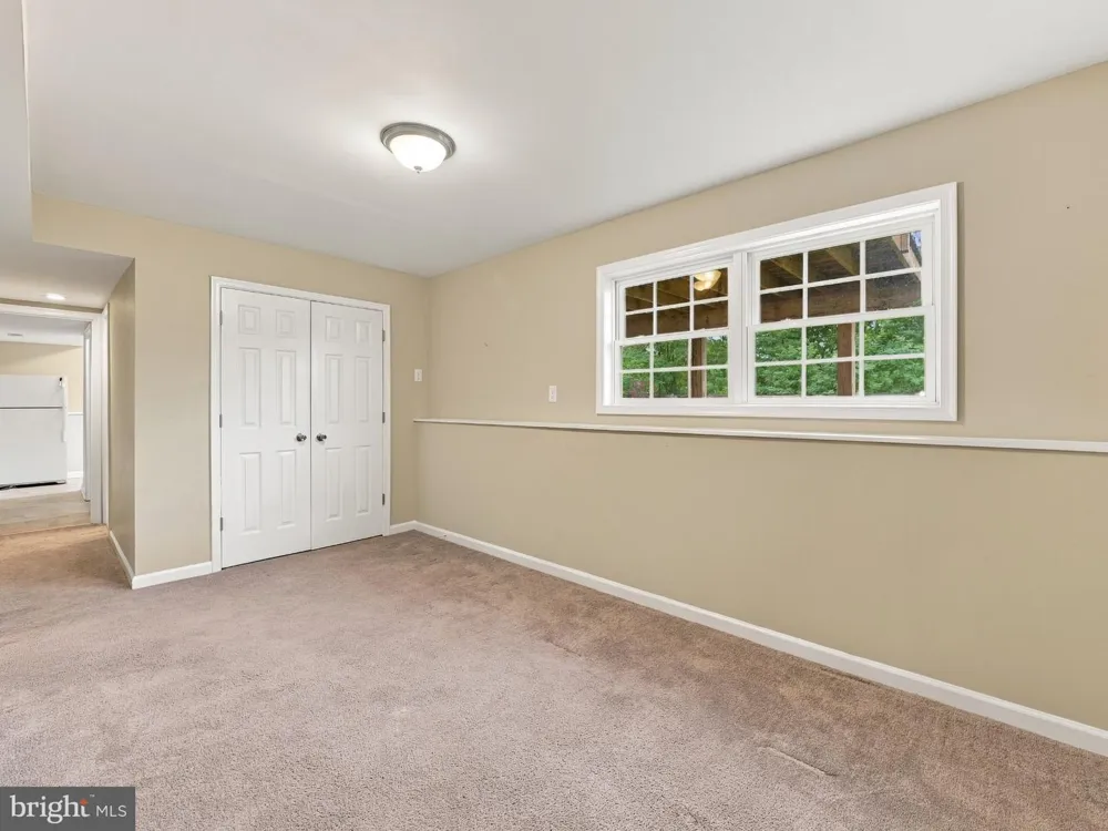 9 BLOSSOM TERRACE Berkeley Springs, WV 25411