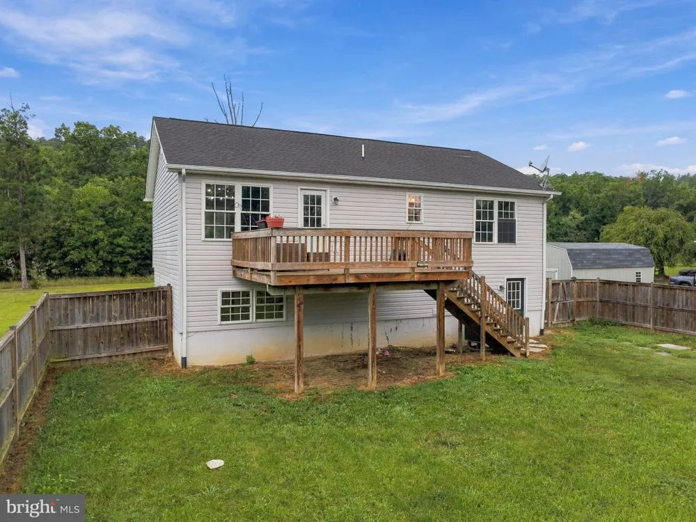 9 BLOSSOM TERRACE Berkeley Springs, WV 25411