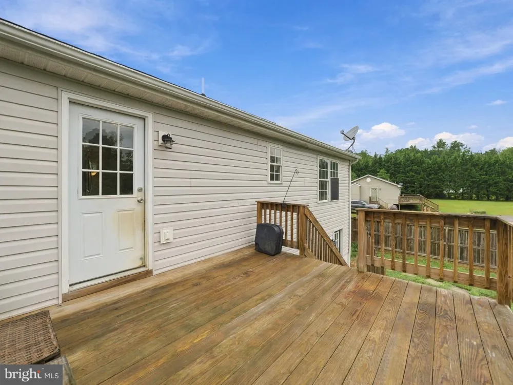 9 BLOSSOM TERRACE Berkeley Springs, WV 25411