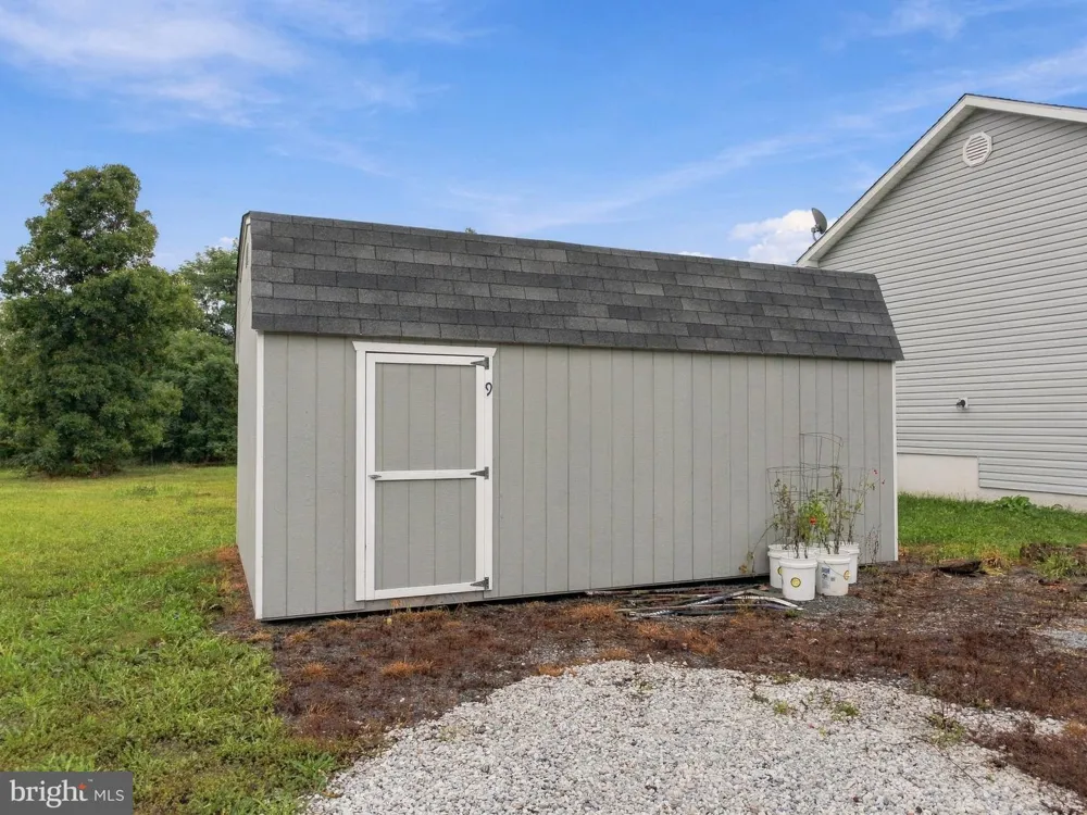 9 BLOSSOM TERRACE Berkeley Springs, WV 25411