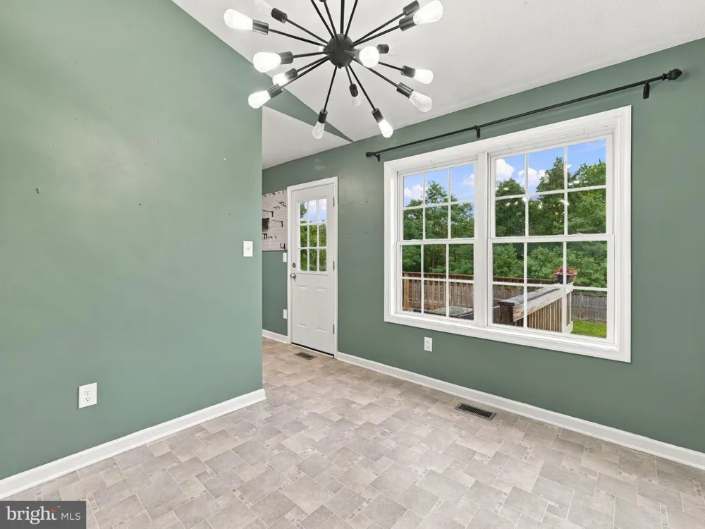 9 BLOSSOM TERRACE Berkeley Springs, WV 25411