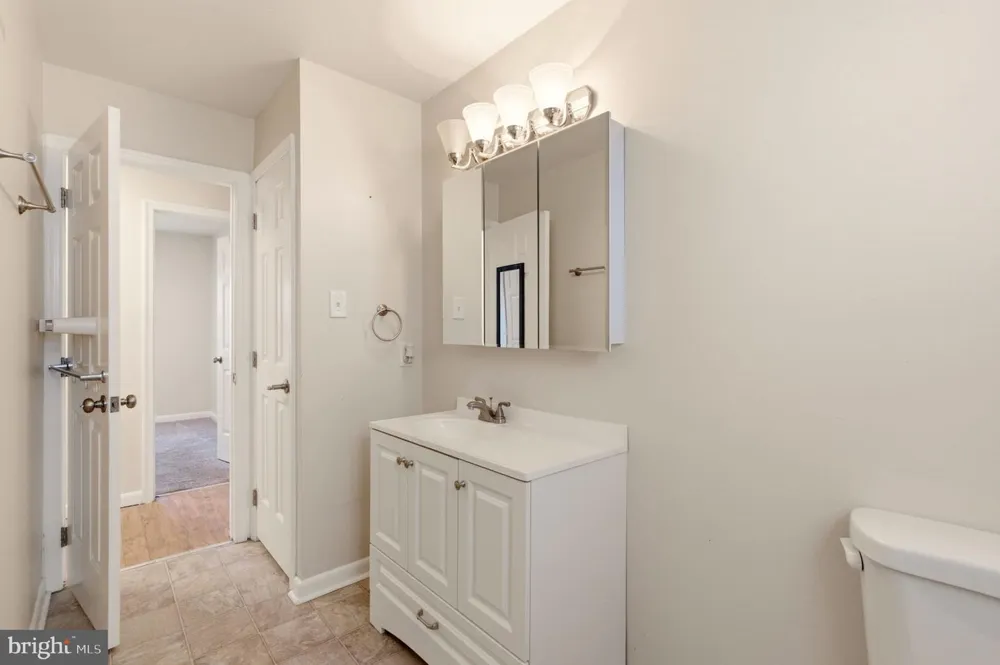 9 S NORMAN AVENUE Penns Grove, NJ 08069