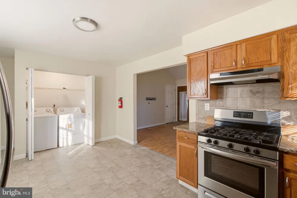 9 S NORMAN AVENUE Penns Grove, NJ 08069