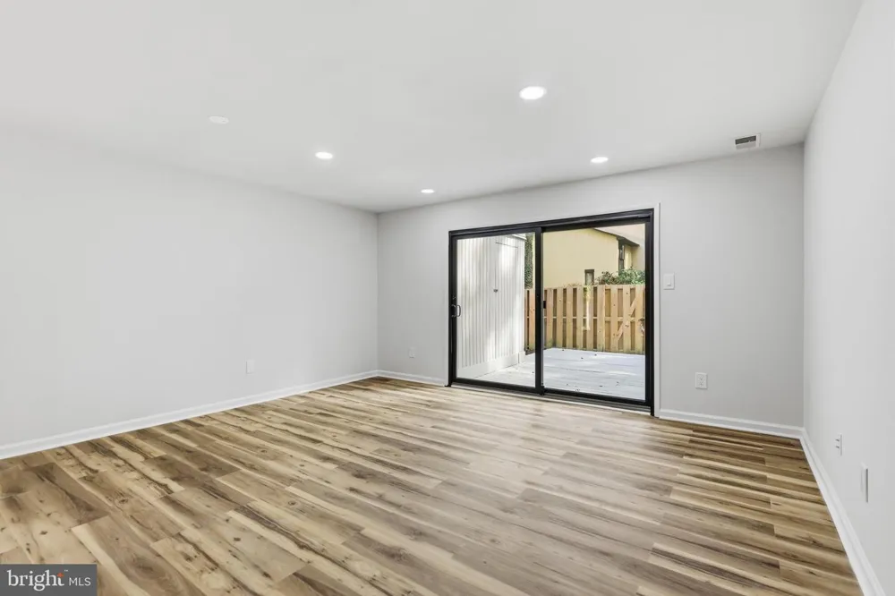 2292 WHITE CORNUS LANE Reston, VA 20191
