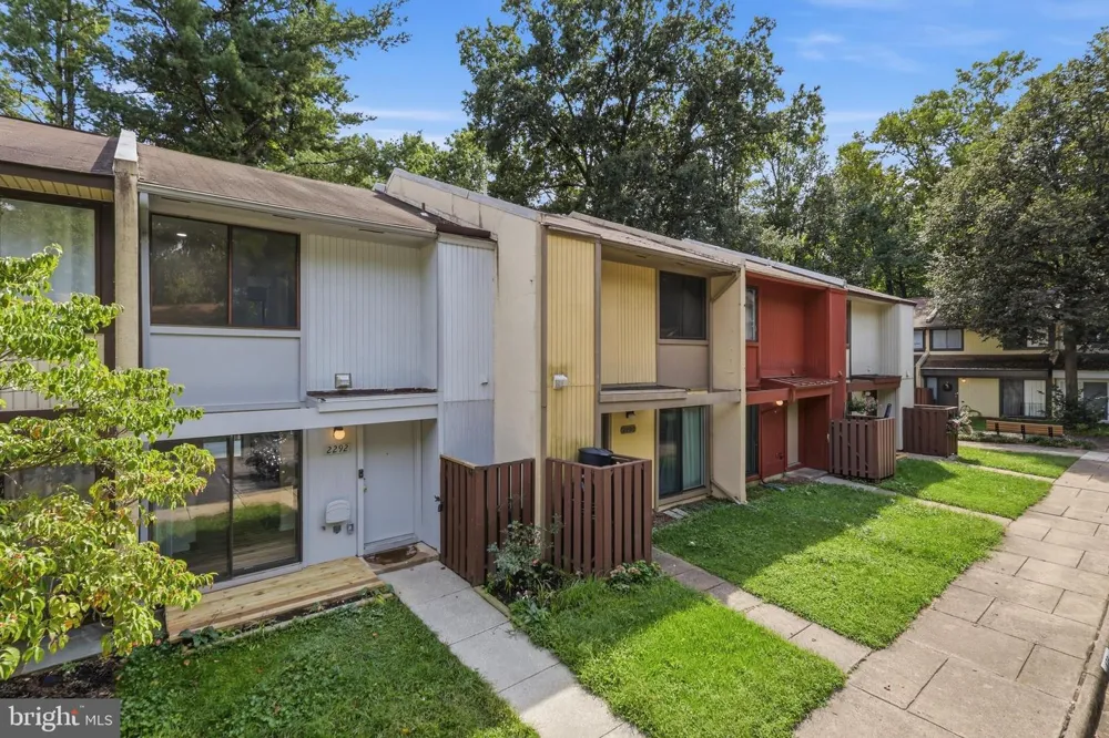 2292 WHITE CORNUS LANE Reston, VA 20191