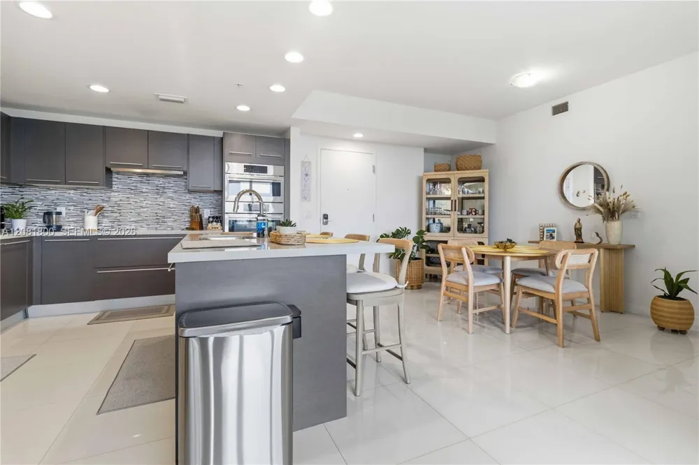7875 NW 107th Ave #310 Doral, FL 33178