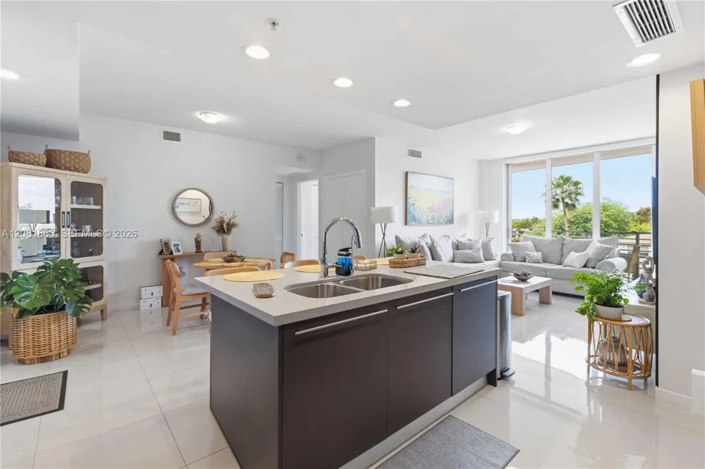 7875 NW 107th Ave #310 Doral, FL 33178
