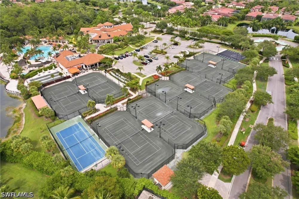 Montiano Drive Naples, FL 34113